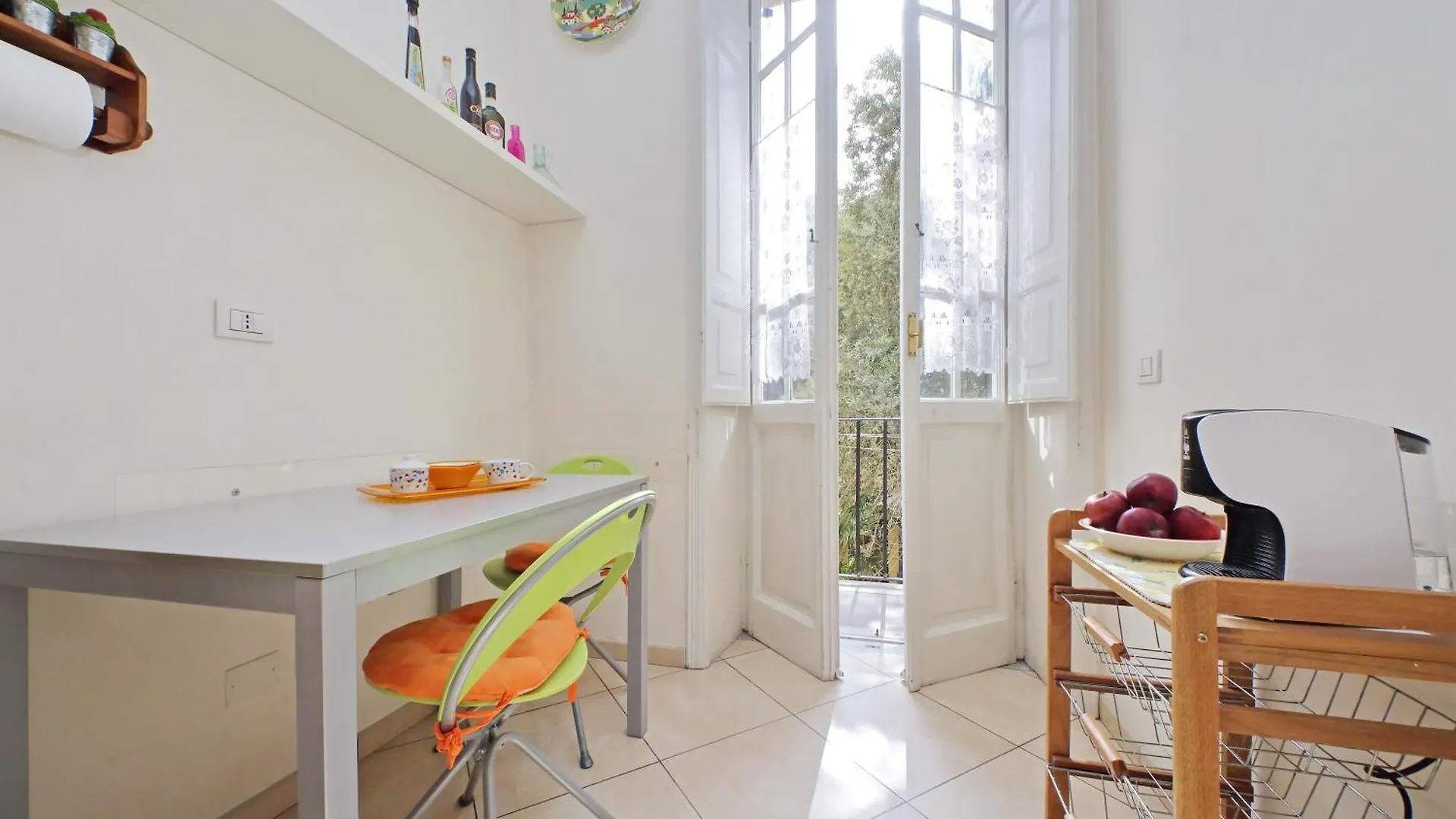 At The Vatican Ottaviano 2 Bedrooms 2 Baths Rzym