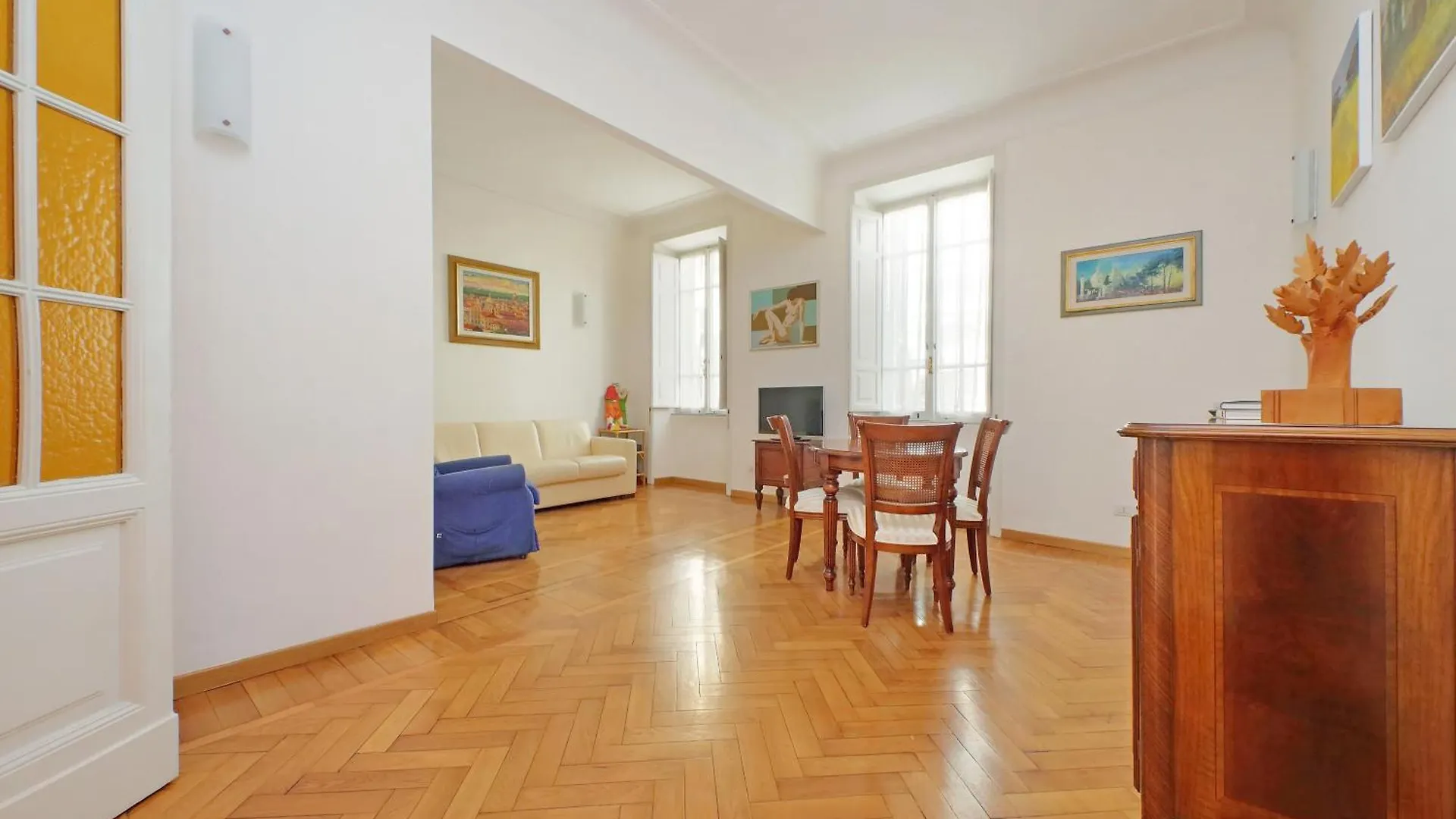 At The Vatican Ottaviano 2 Bedrooms 2 Baths Rzym Apartament
