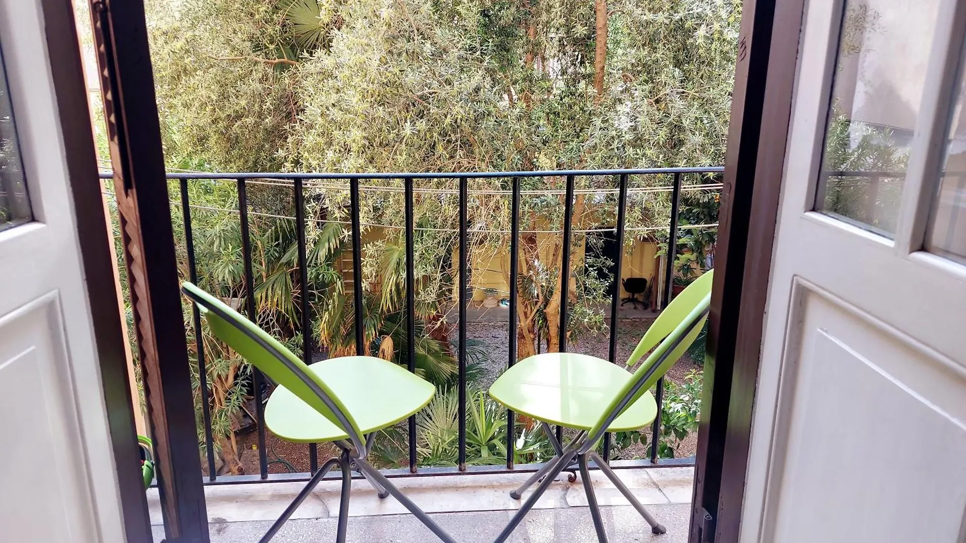At The Vatican Ottaviano 2 Bedrooms 2 Baths Rzym