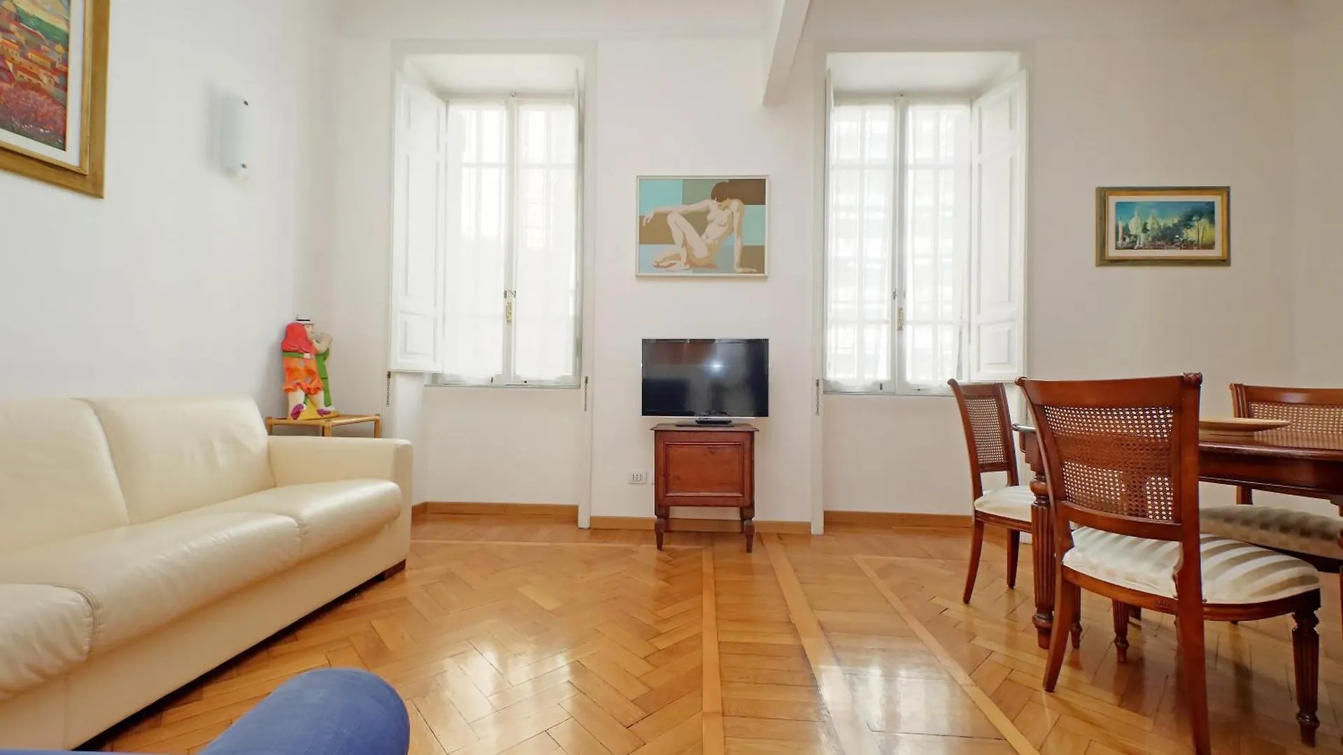 At The Vatican Ottaviano 2 Bedrooms 2 Baths Rzym